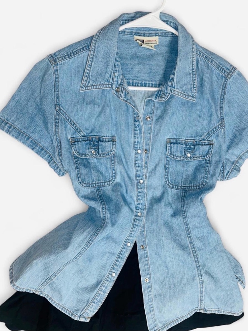 Faded Glory Light Blue Denim Short Sleeve Button-Up Top